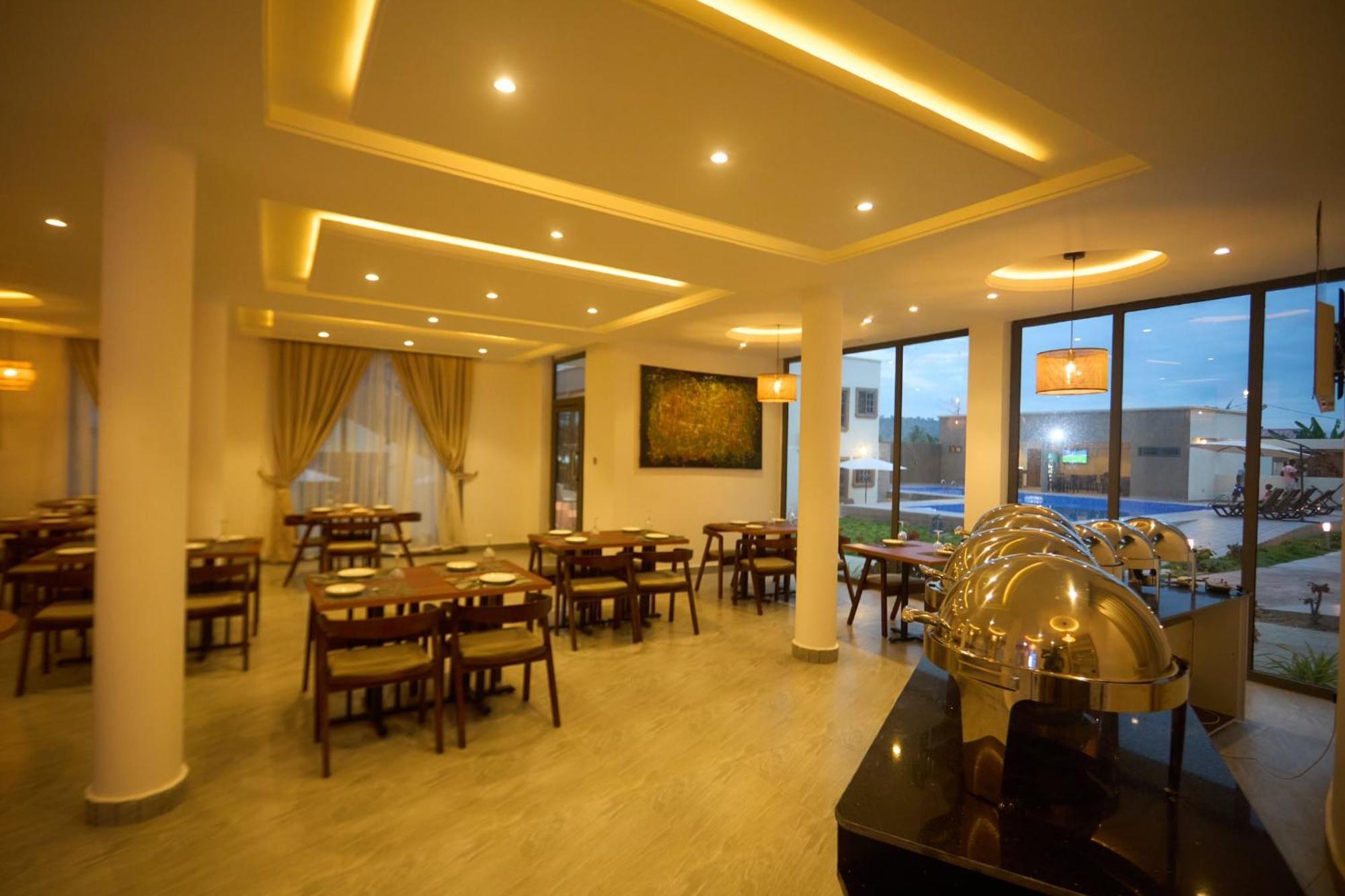 Aiden Homes And Apartments Hotel Koforidua Exterior foto